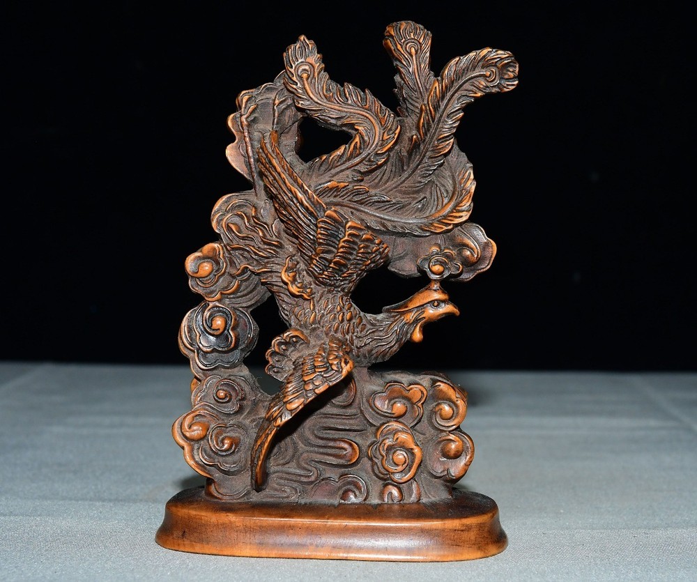 Exquisite small leaf boxwood phoenix ornament
