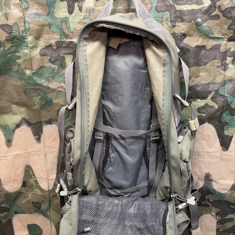 Camelbak BFM Tactical Pack Foliage / Sage Green