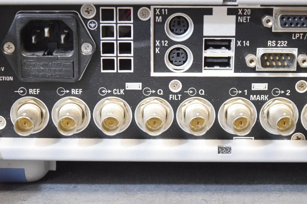 Rohde and Schwarz AMIQ /B1 /B2 /B3 I/Q Modulation Generator