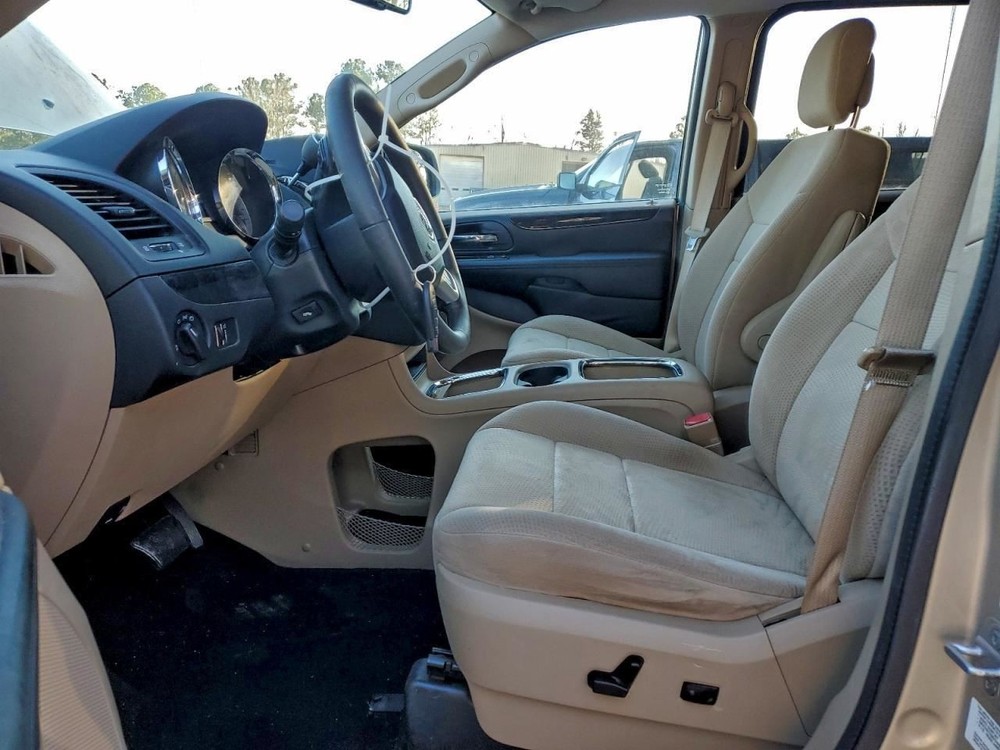 CARAVAN 2014 Glove Box 4964547