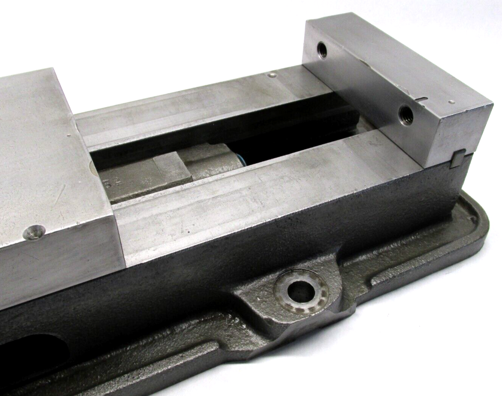 KURT ANGLOCK 6" MILLING MACHINE VISE w/ HANDLE - #D60