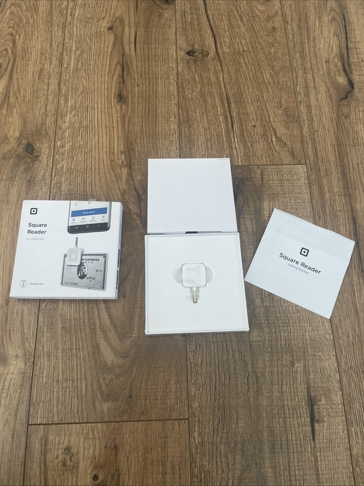 NEW Damaged Box Square Credit Card Reader for iPhone, iPad Android