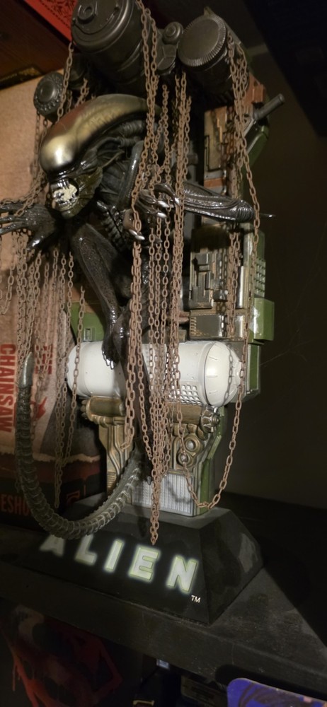 Sideshow Collectables Alien Diorama Statue Xenomorph