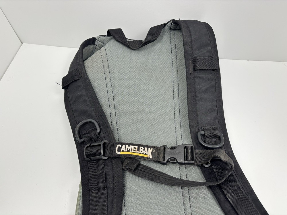 CamelBak Lobo Hydration Backpack Hiking Daypack Black & Gray no bladder