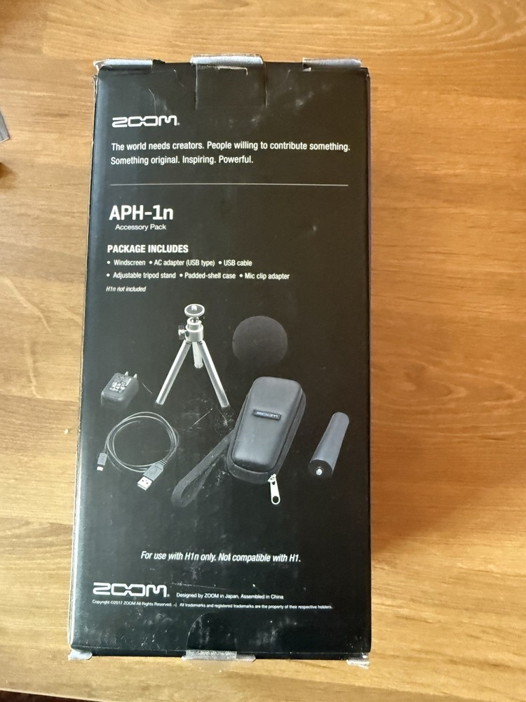 Zoom APH-1n with accessories Bundle