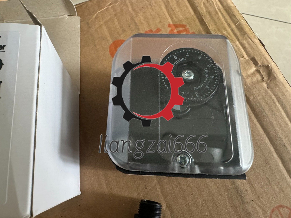 1PCS NEW Krom schroder pressure switch DG10U-3
