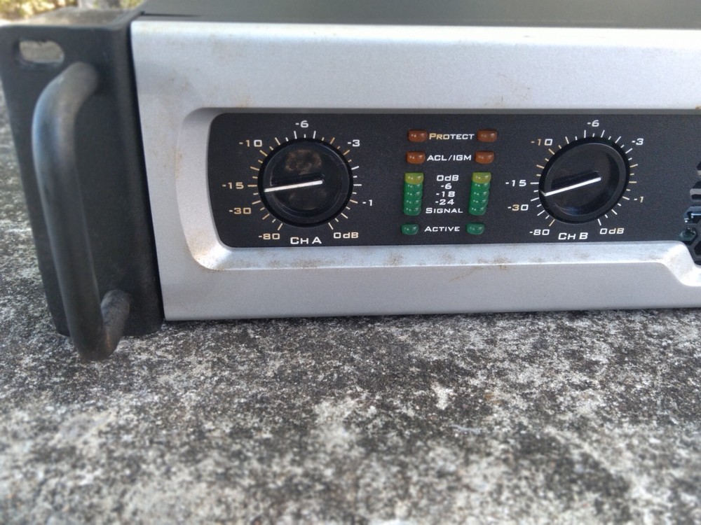 Crest Audio CD 2000 Professional Power Amplifier (2000 Watts)