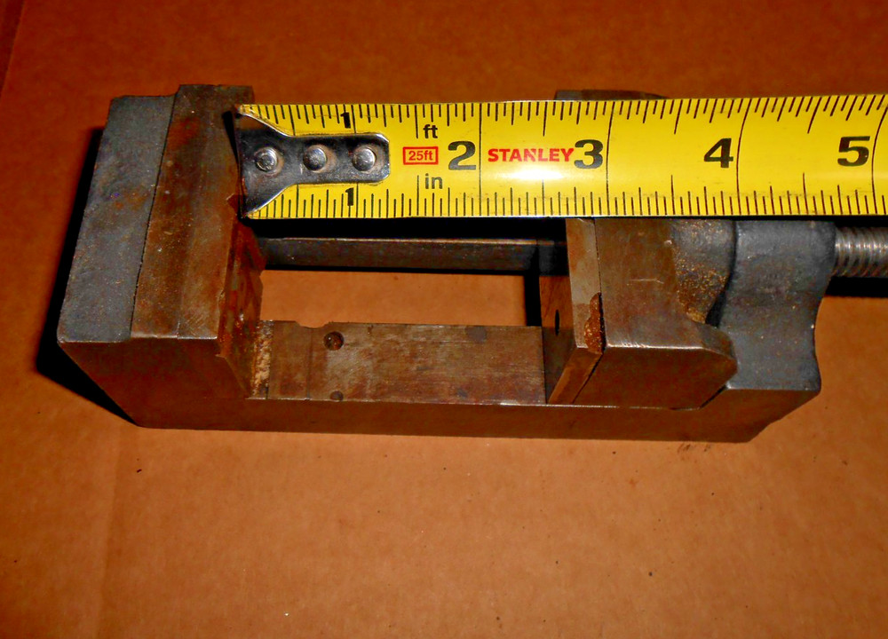Machinist vise 2-1/2"