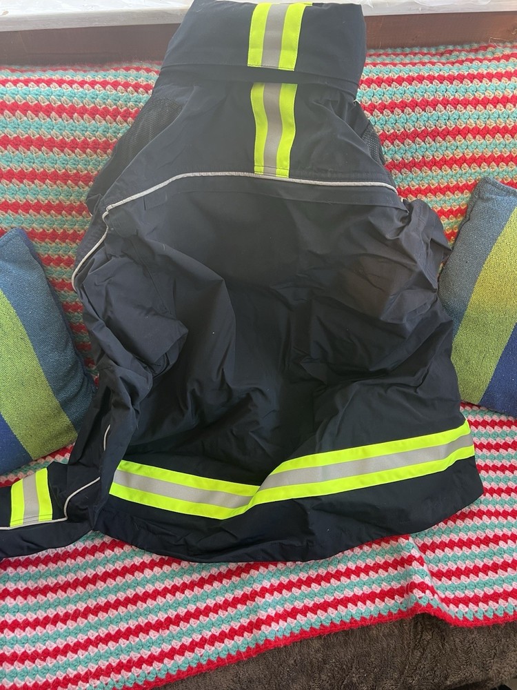 5.11 Tactical Responder Parka Jacket Men Size Medium Waterproof Shell Reflective