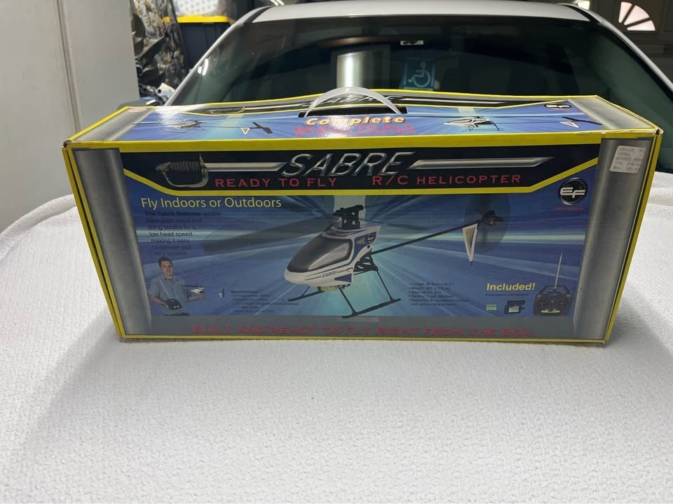 Sabre RC Helicopter – Tested – Needs Battery
