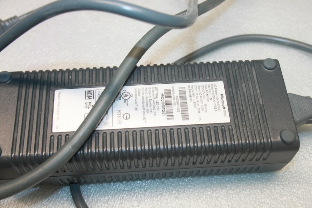Genuine Microsoft XBOX 360 AC Adapter DPSN-186DB A