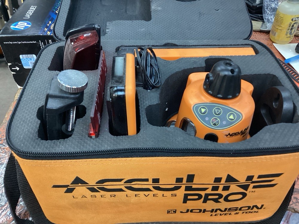 Accusing Pro 40-6500 With Case