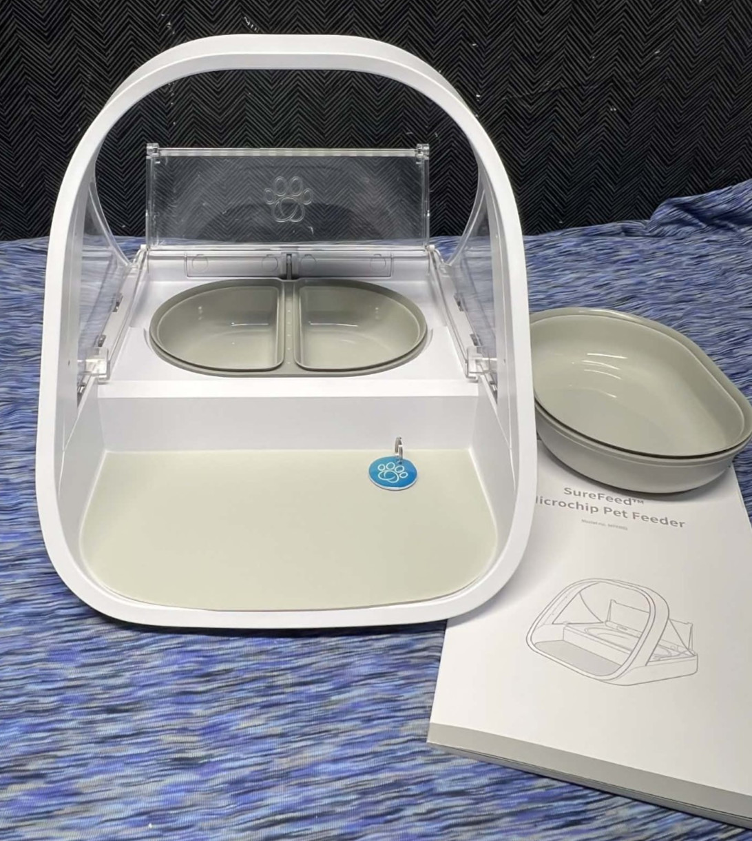 NEW Sure Petcare SureFlap SureFeed Microchip Automatic Pet Feeder S1-2