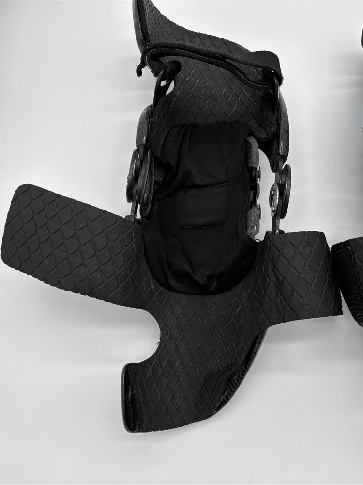 EVS WEB Knee Guards - Size Medium- Missing Straps and D-Rings