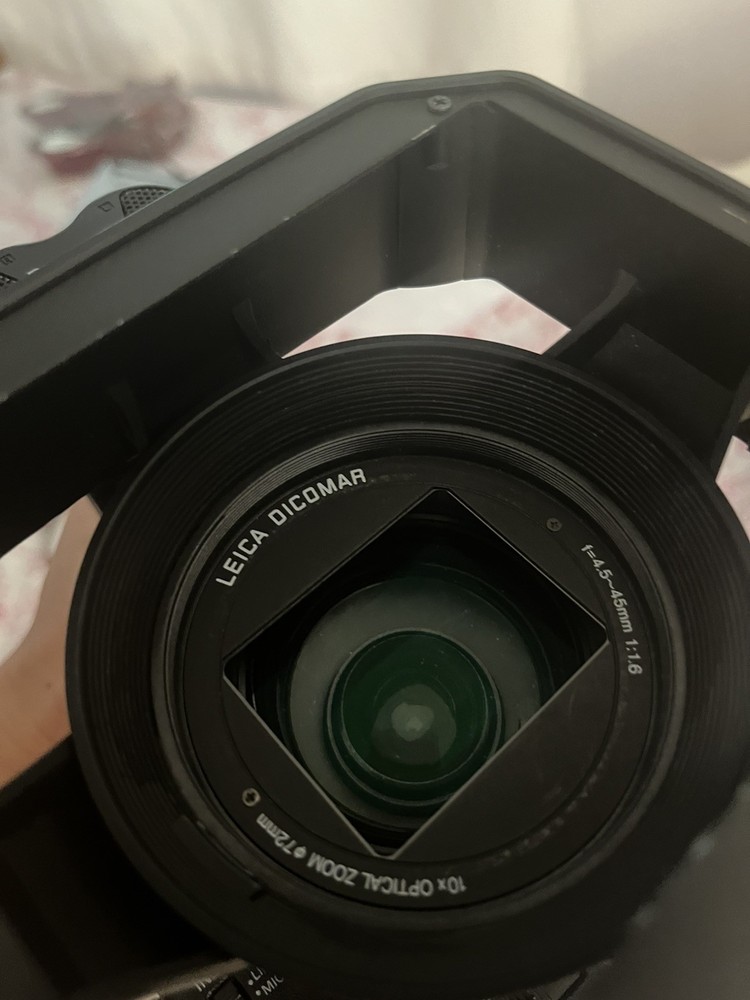 Panasonic AG-DVX100B 3CCD Professional Camcorder