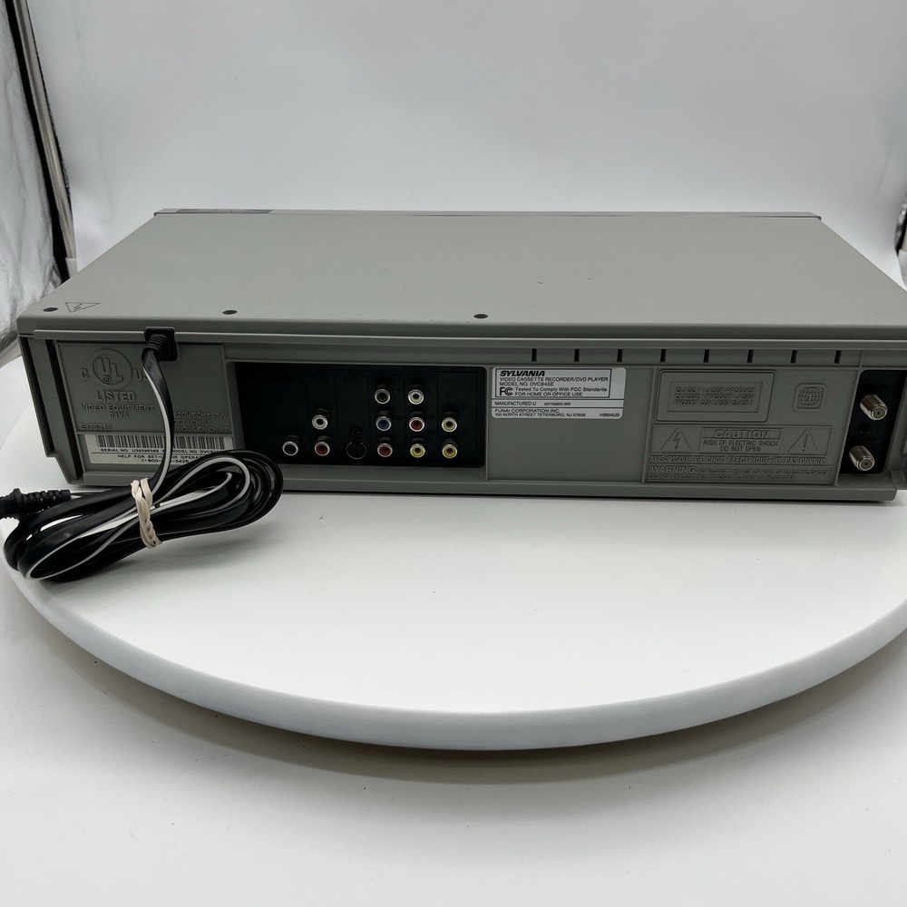 Sylvania VHS/DVD Combo E175216 For Parts Only!
