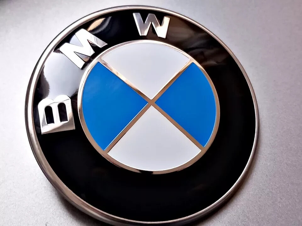 2 pieces SET BMW 82mm bonnet AND trunk emblems FOR E36 E32 E34 E60 E38