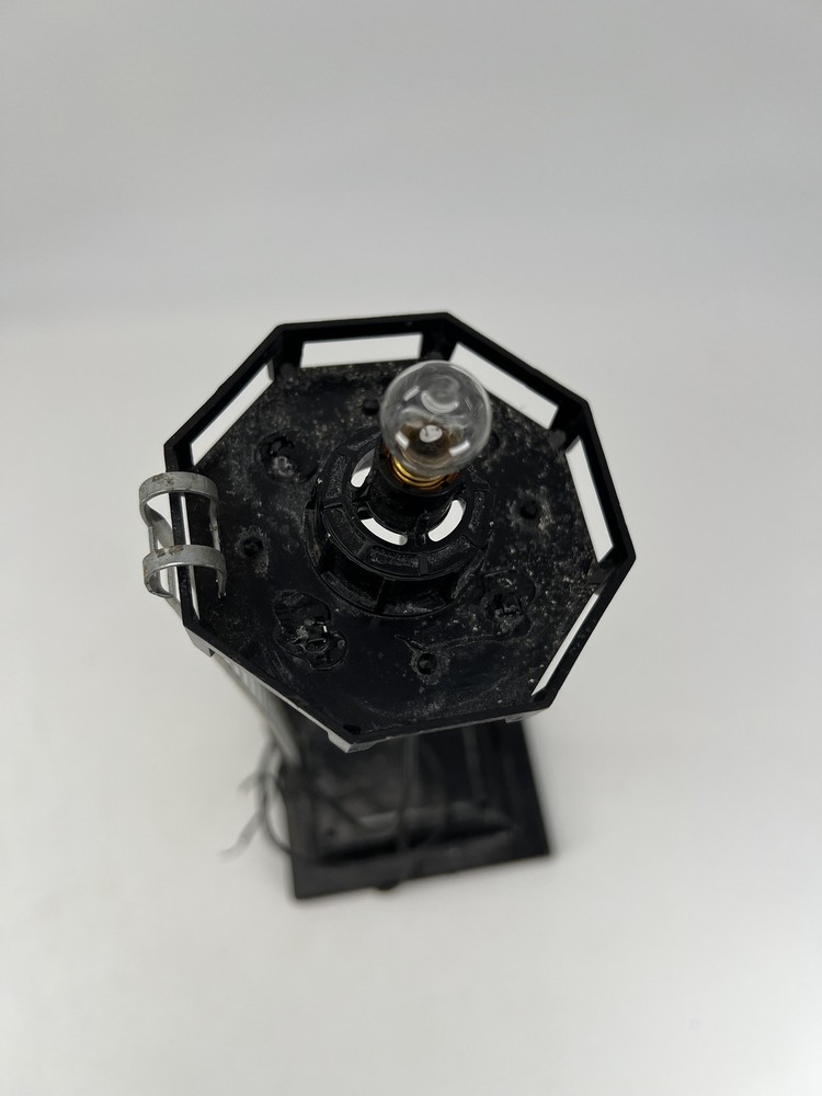 Marx O Gauge Street Lamp with Base Light Post Accessory Untested