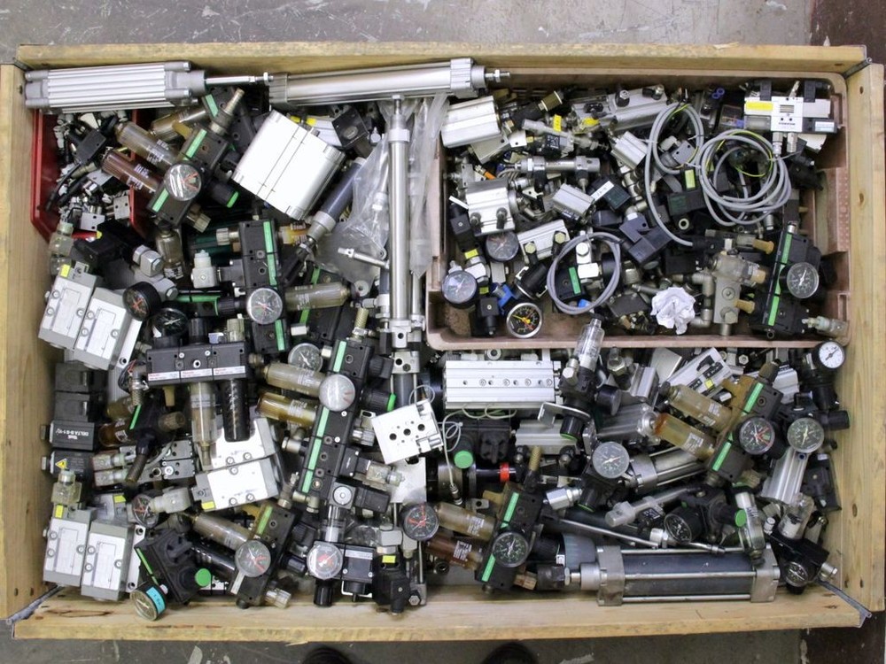 Lot Pneumatic Cylinders Maintenance Units