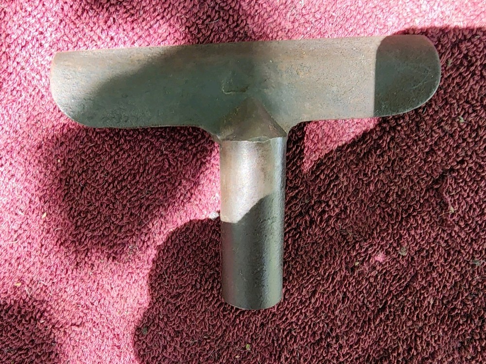 Vintage 4" Tool Rest, 11/16" Post