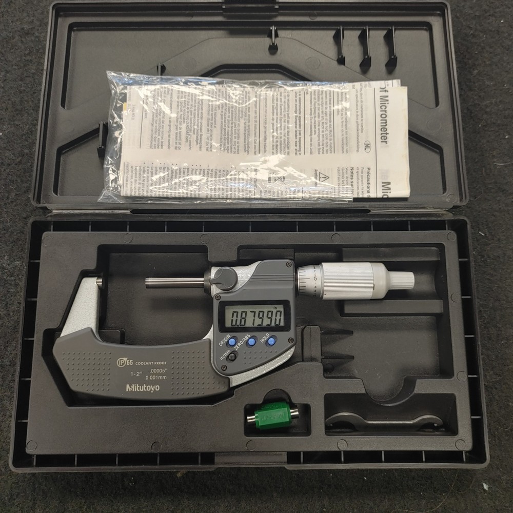 Mitutoyo MDC-2 (293-345-30) Calipers