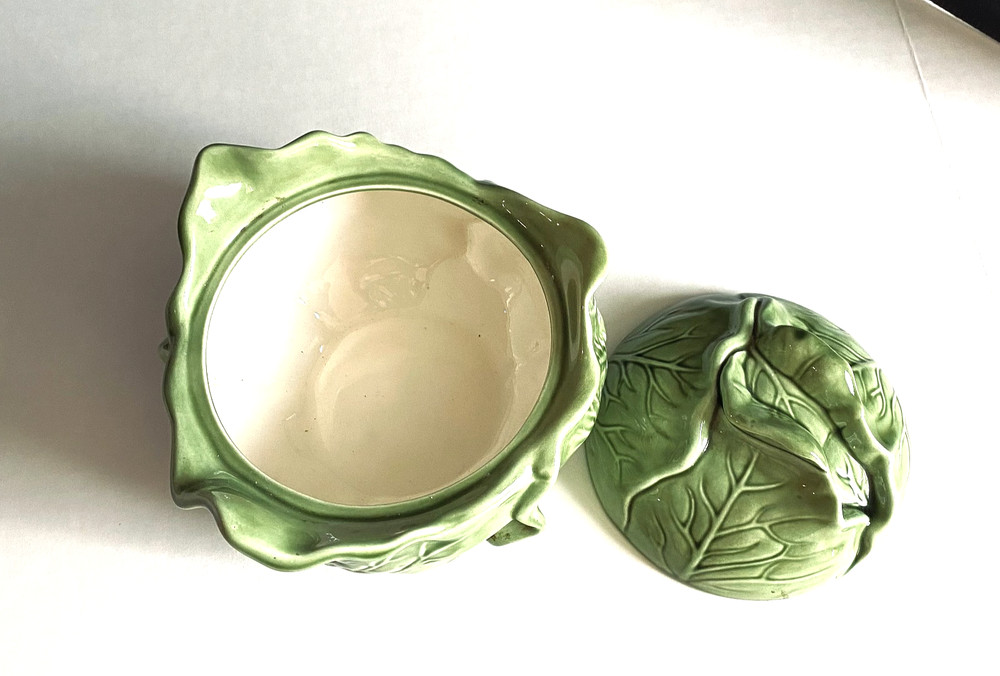 Vintage Holland Mold Ceramic Cabbage Serving Bowl