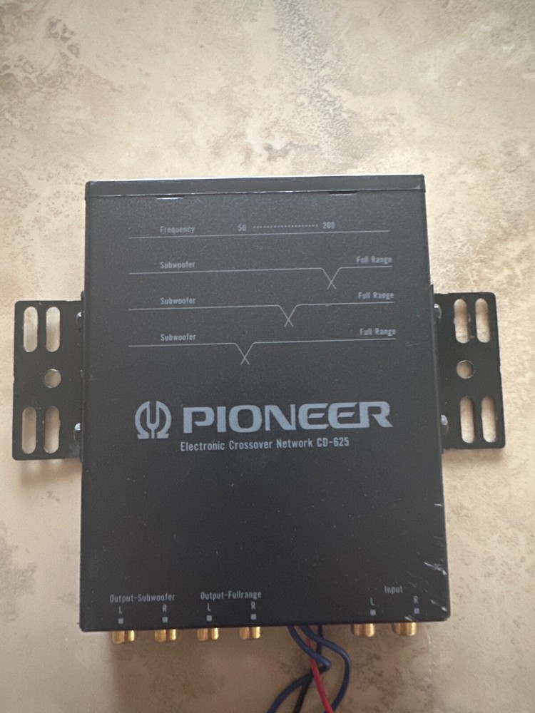 Old School Pioneer CD-625 Electronic Crossover Network