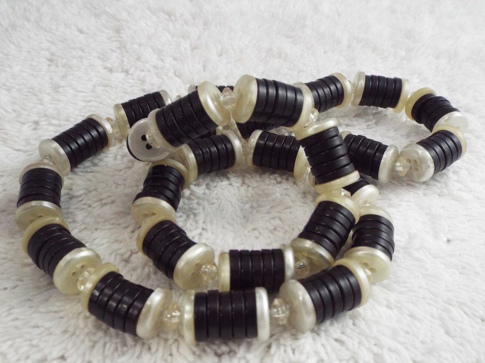 Brown Button Stacked Thread Spool Bead Necklace (F4)