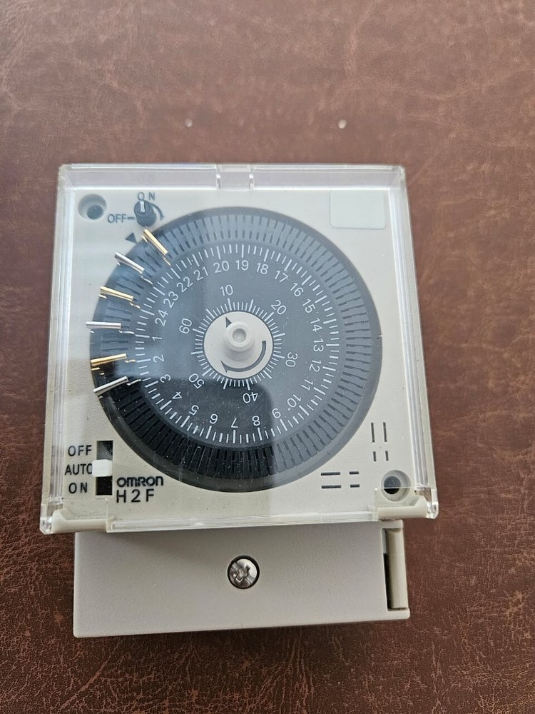 OMRON H2F-DF Time Switch