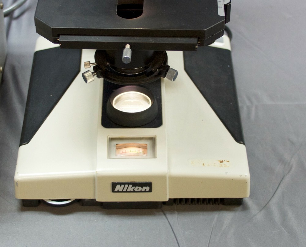 Nikon Diaphot Microscope (R10)