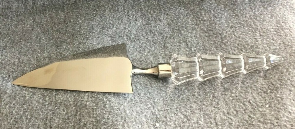 Mikasa SilverPlate Cake Pie Server Austrian Crystal Handle Starshine Pattern