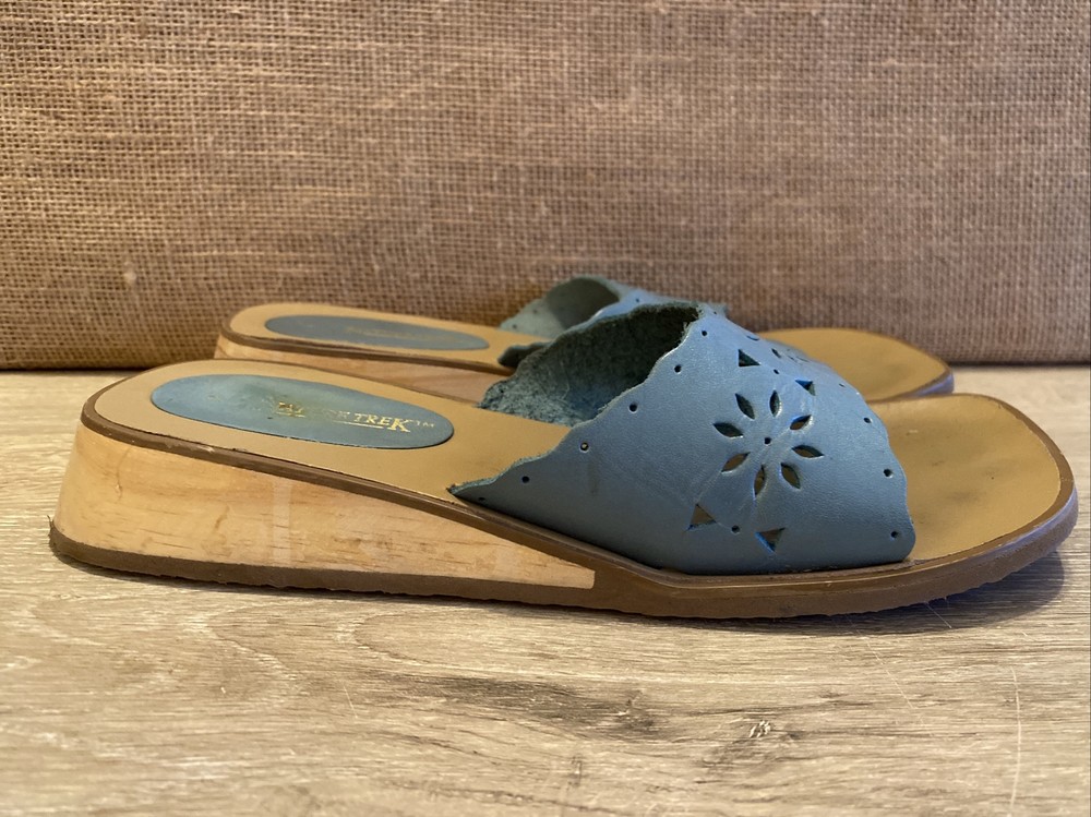 Nature Trek Size 7 Blue Leather Low Wedge Slides Clogs Mules