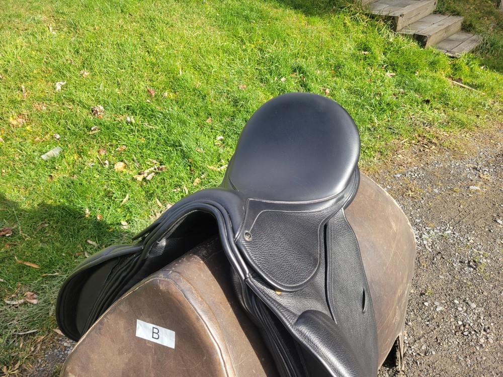 County Perfection CC 4.5 - 18" Medium Tree - GREAT Condition!