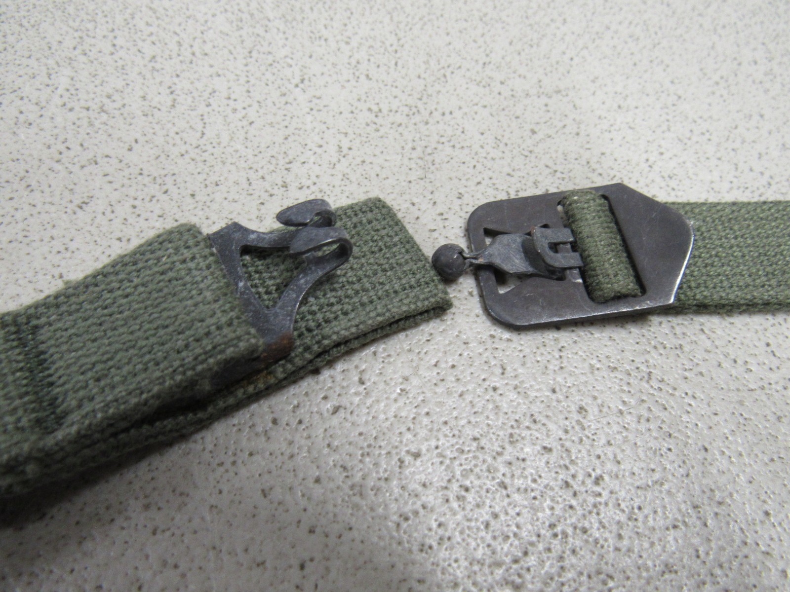 US Vietnam Era M1 Helmet Chinstrap Cotton Webbing OD Green Type 1 UnMarked RUST