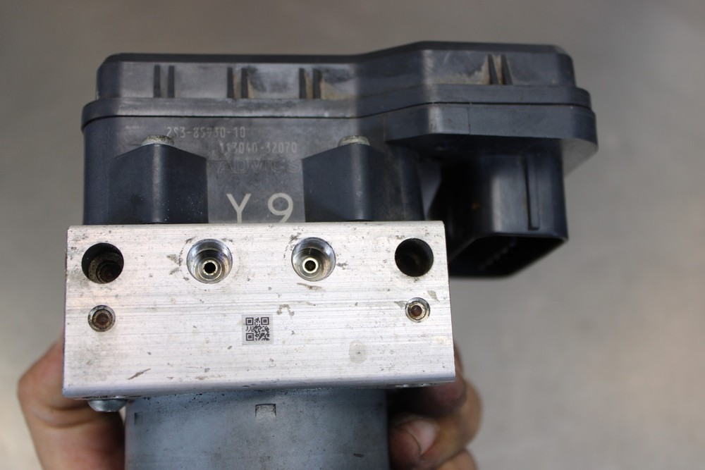 09-20 YAMAHA VMAX 1700 VMX1700 ABS PUMP UNIT MODULE