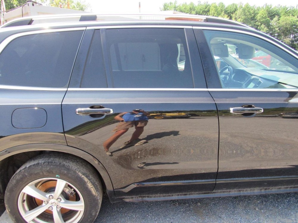XC90 2018 Glove Box 1066728