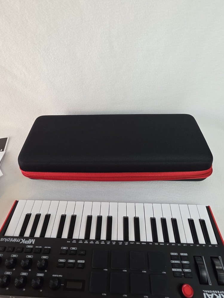 🟥🟥 Akai MPK Mini Plus 37-Key USB Midi Keyboard Controller Plus LLTGEM Case