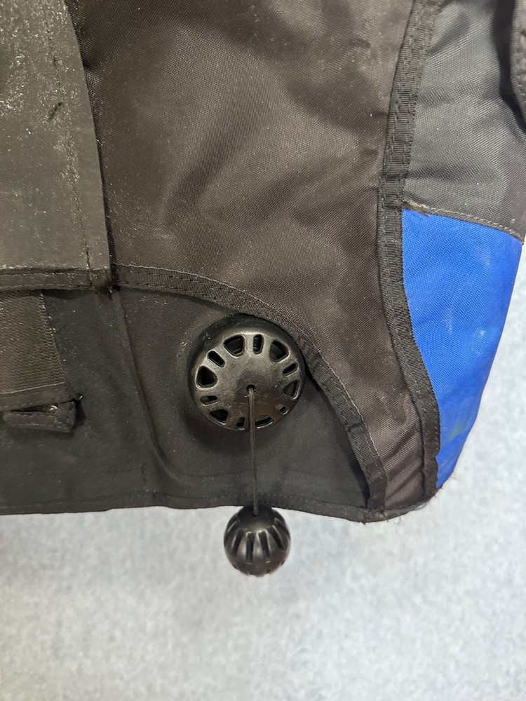 Oceanic Flex Bioflex Scuba Diving Bouyancy Compensator Device (BCD) -Some Issues