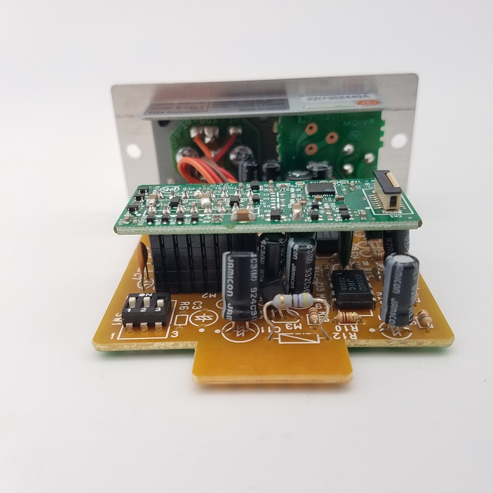 TOA S-04S Switch Selectable Tone Generator