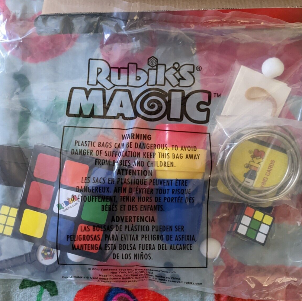 Fantasma Toys Rubik's Perplexing 135+ Magic Tricks Set