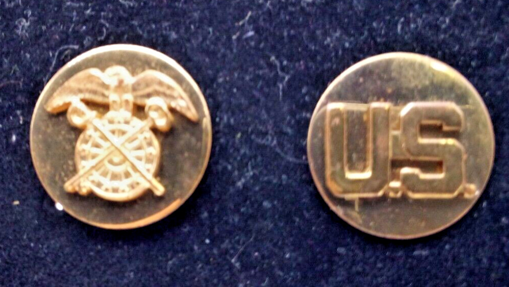 Quartermaster Corps paired  "US" Collar Disc US  Enlisted  KOREA