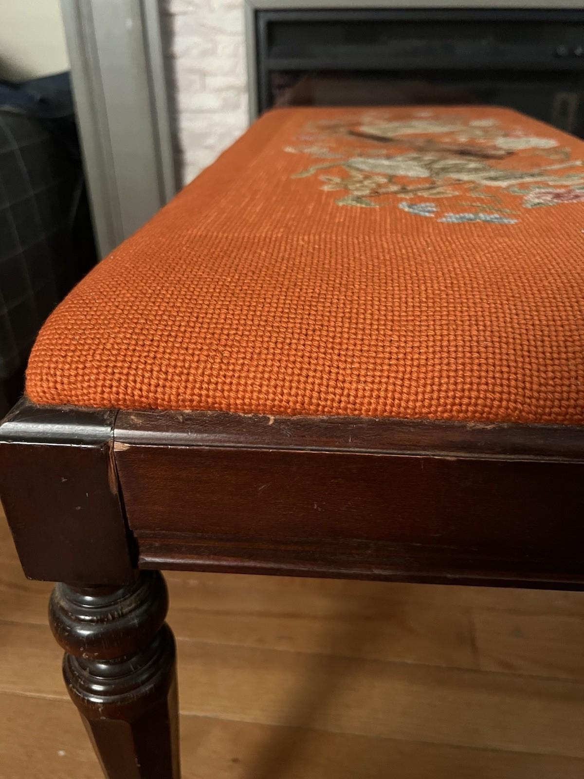 Aeolian Co Joseph Shale Div A40 Mahogany Piano Bench Needlepoint Top Vintage