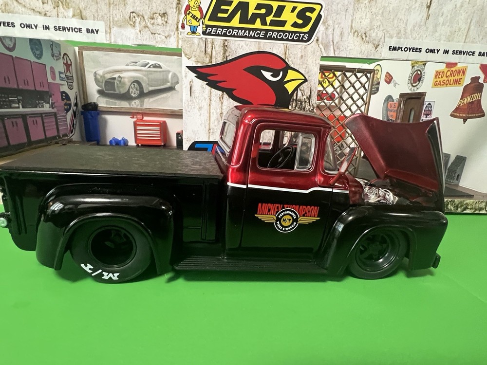 Built From Scratch - 1/24 Scale Diorama – “Earl’s Performance”