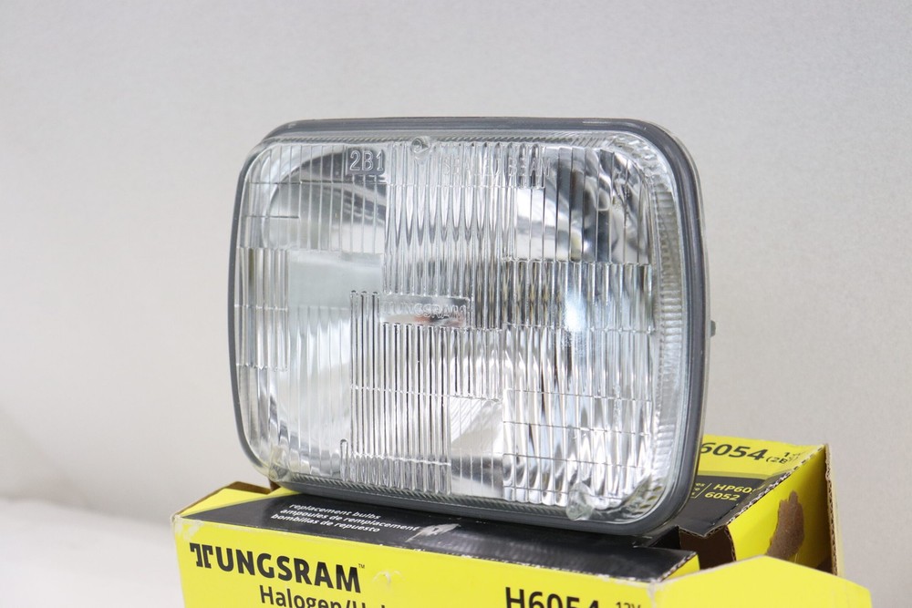 Tungsram Halogen Bulb H6054