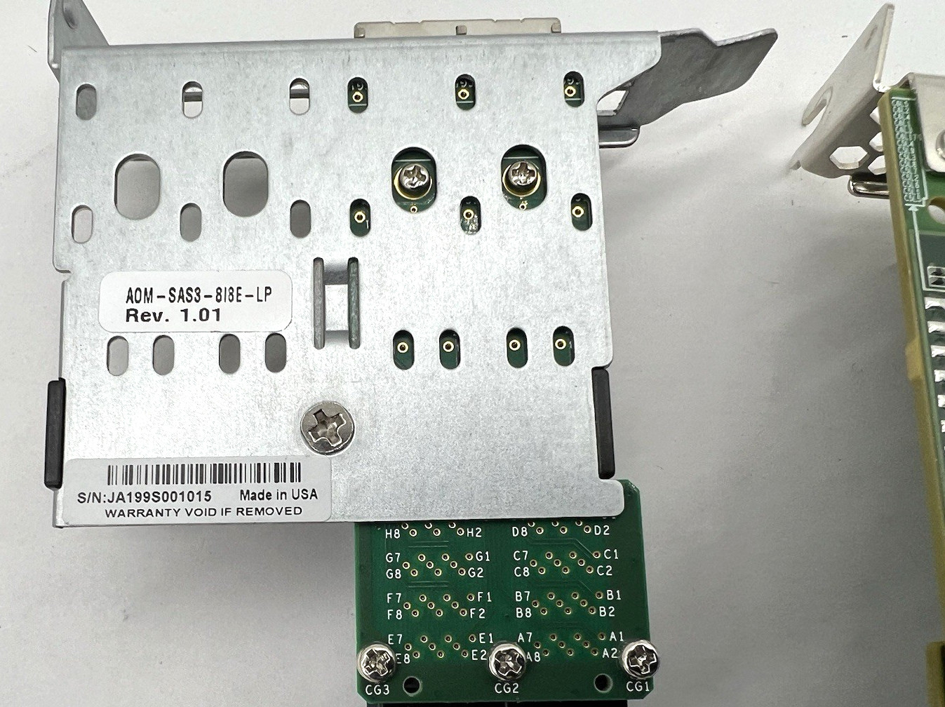 BROADCOM 03-25420-22001 LSI MegaRAID SAS 9361-8i 12Gb/S w/ AOM-SAS3-818E-LP