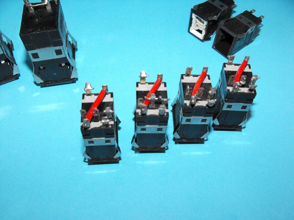 Omron M2PJ-701+A3SJ-801.Lighted Pushbutton Switch Lamp.(LOT10PCS).USED
