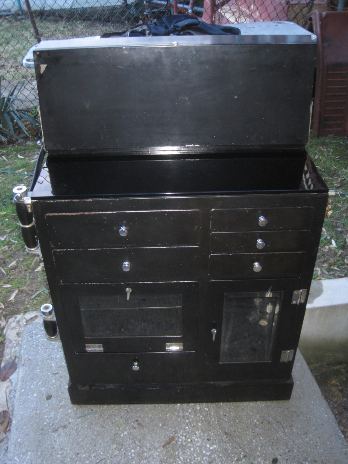 Antique Medical Podiatry Dental Metal Glass Cabinet w/ Bottles Electric Bosworth