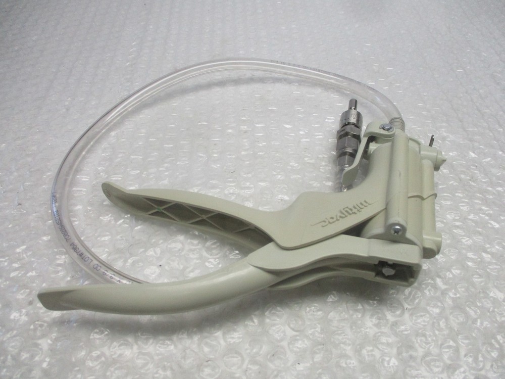 MERCK SYSTEMS & SOLUTIONS FT52223W VACUUM PUMP NSNP