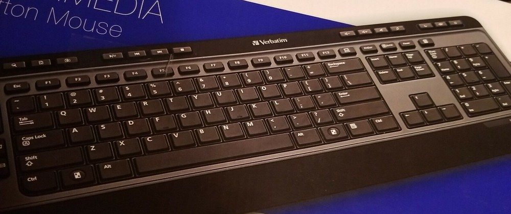 Verbatim Wireless Multimedia Keyboard and 6-Button Mouse Combo - Black - USB Typ
