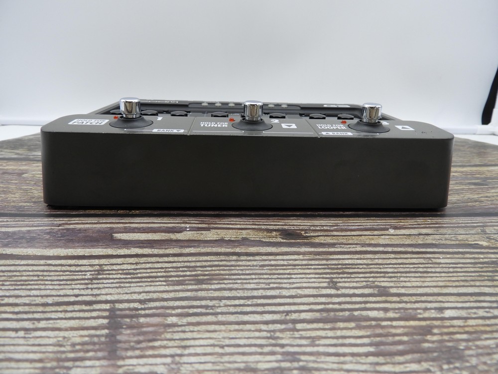 Zoom G3 Multi-Effects Guitar Effect Pedal from japan